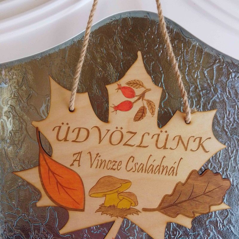 Levél formájú ajtódísz