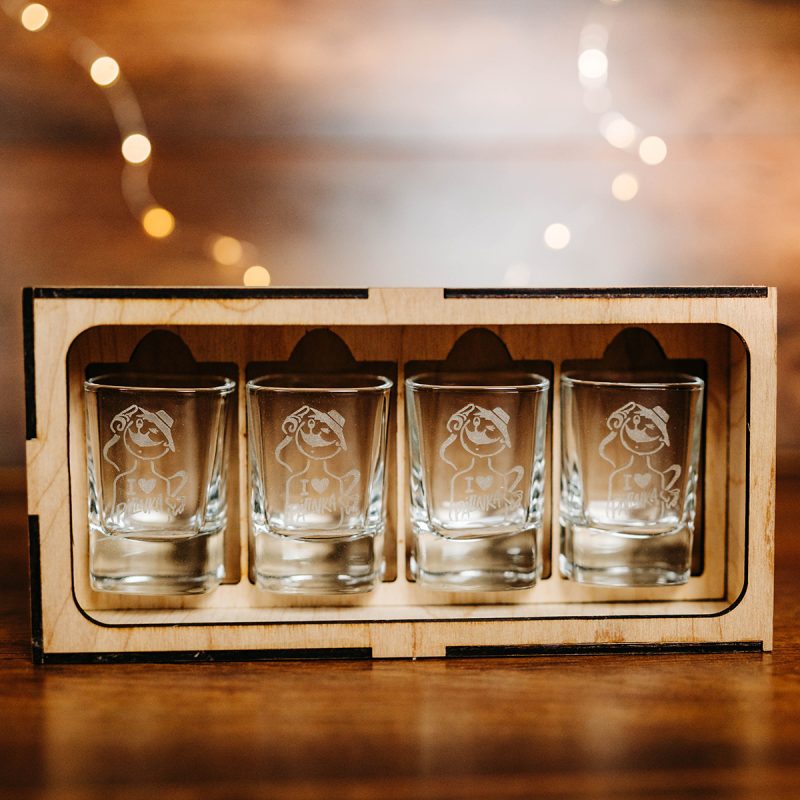 Karácsonyi Pálinkás pohár tartóval - ajándék egyedi felirattal